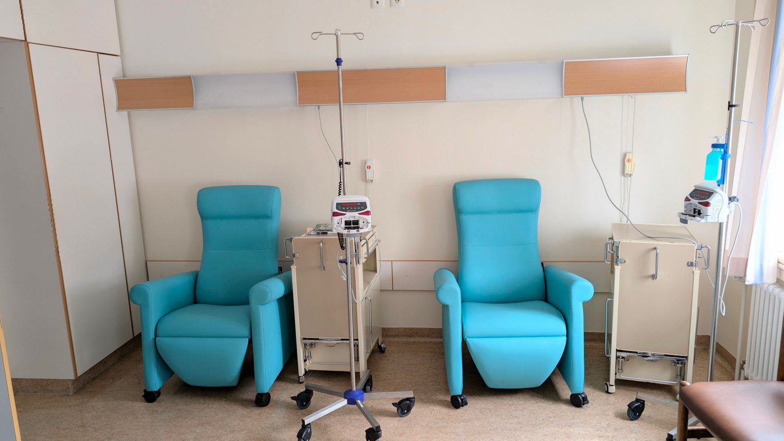 Inner Knee Pain When Bending: Causes and Solutions — stem cell therapy